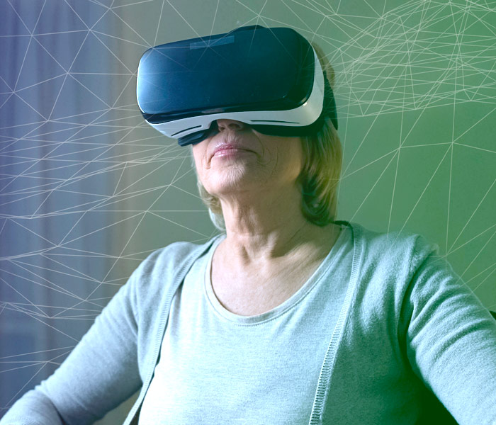 Mujer mayor gafas realidad virtual
